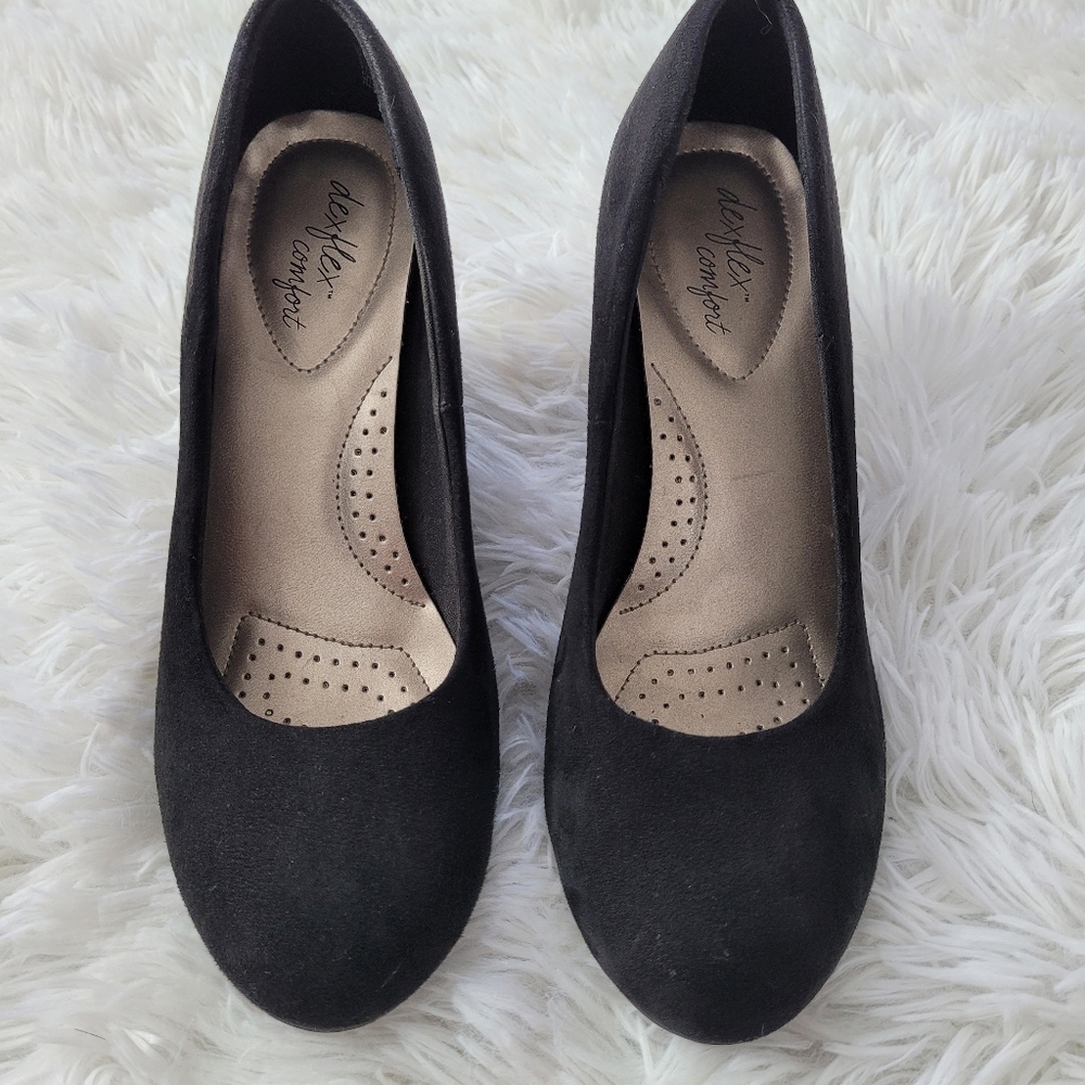 Black Dexflex Comfort suede wedge heeled shoes size 6.5